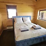 Nad Jeziorem - Wielkopolskie Mazury