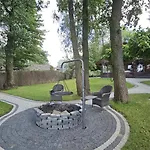 Nad Jeziorem - Wielkopolskie Mazury *