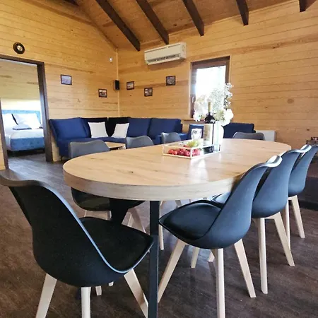 Сasa de vacaciones Nad Jeziorem - Wielkopolskie Mazury Konin (Greater Poland)