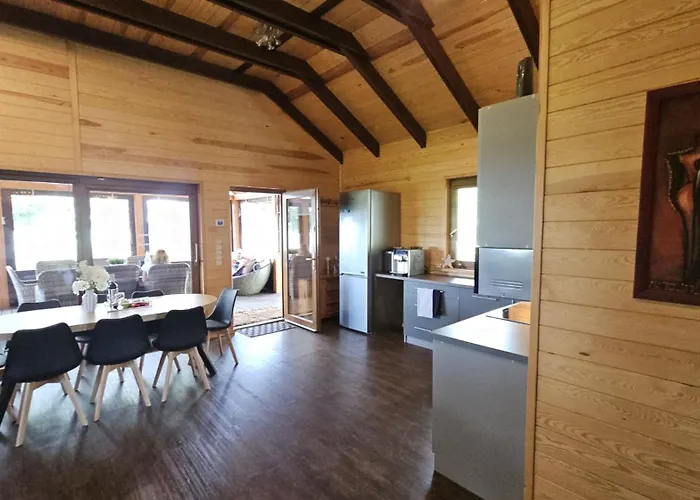 Nad Jeziorem - Wielkopolskie Mazury *