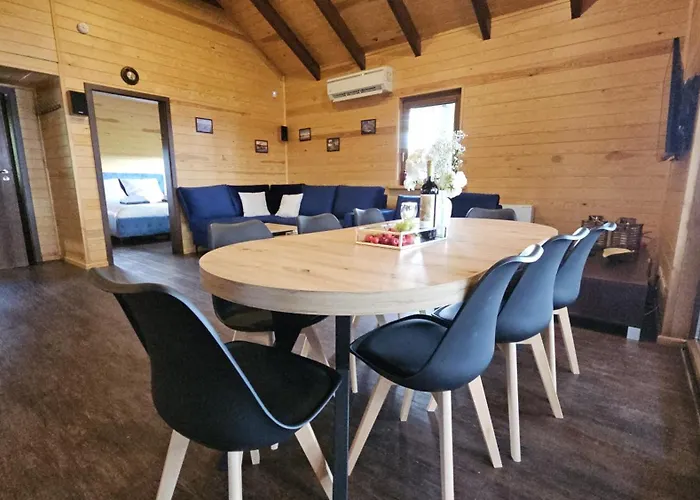 Σπίτι διακοπών Nad Jeziorem - Wielkopolskie Mazury Konin (Greater Poland)